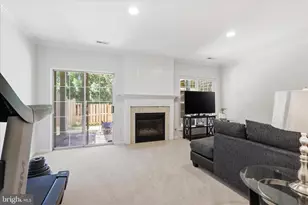 43253 Chokeberry Square, Ashburn, VA 20147 - Photo 6