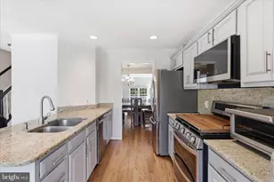 43253 Chokeberry Square, Ashburn, VA 20147 - Photo 14