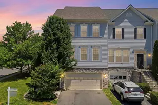 802 Ferndale Terrace NE, Leesburg, VA 20176 - Photo 2