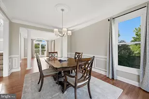 301 Shiloh Pl SE, Leesburg, VA 20175 - Photo 16