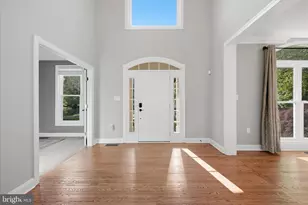 301 Shiloh Pl SE, Leesburg, VA 20175 - Photo 8