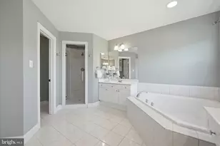 301 Shiloh Pl SE, Leesburg, VA 20175 - Photo 36