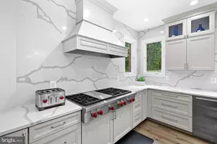 20589 Myers Pl, Leesburg, VA 20175 - Photo 10