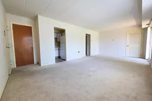 125 Clubhouse Dr SW, Leesburg, VA 20175 - Photo 2