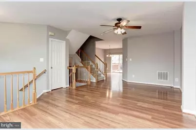 25454 Upper Clubhouse Drive, Chantilly, VA 20152 - Photo 8