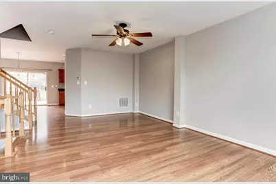 25454 Upper Clubhouse Drive, Chantilly, VA 20152 - Photo 10