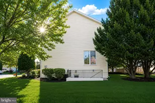42848 Sidney Pl, Ashburn, VA 20148 - Photo 2