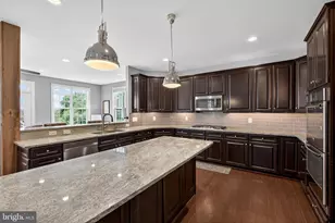 15117 Grace Pl, Waterford, VA 20197 - Photo 24