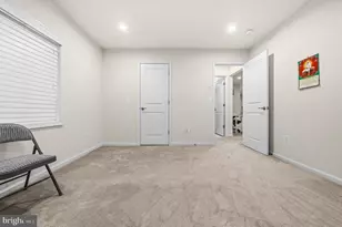 42029 Spruce Point Ct, Brambleton, VA 20148 - Photo 36