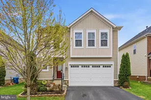 42029 Spruce Point Ct, Brambleton, VA 20148 - Photo 2