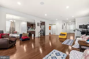 42029 Spruce Point Ct, Brambleton, VA 20148 - Photo 12