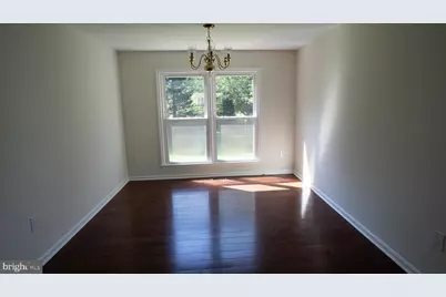 10854 Monticello Court, Great Falls, VA 22066 - Photo 8