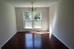 10854 Monticello Ct, Great Falls, VA 22066 - Photo 8