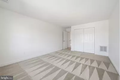 22909 N Brown Square, Ashburn, VA 20148 - Photo 40