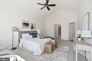 22909 N Brown Square, Ashburn, VA 20148 - Photo 26