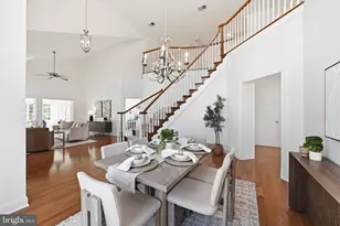 22909 N Brown Square, Ashburn, VA 20148 - Photo 20