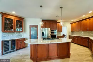 19590 Saratoga Springs Pl, Ashburn, VA 20147 - Photo 12