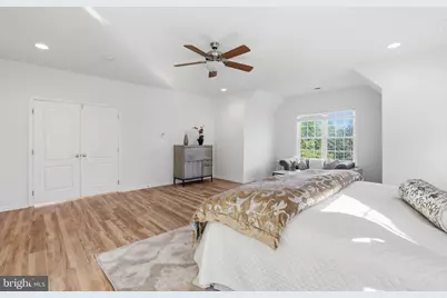 25209 Eisenhower Drive, Chantilly, VA 20152 - Photo 36