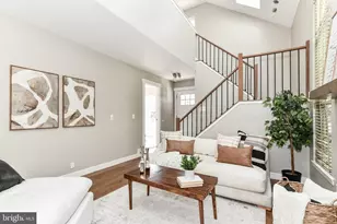 1 Glengyle Ln, Sterling, VA 20165 - Photo 12