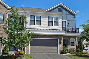 23664 Chalmers Crossing Terrace, Ashburn, VA 20148 - Photo 4