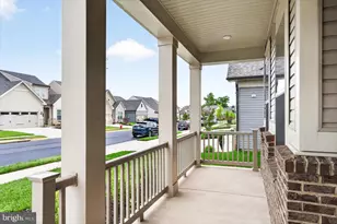 21717 Hawksbill High Cir, Sterling, VA 20164 - Photo 4
