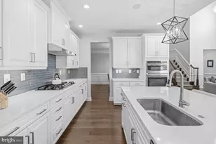 43233 Hattontown Woods Terrace, Ashburn, VA 20148 - Photo 20