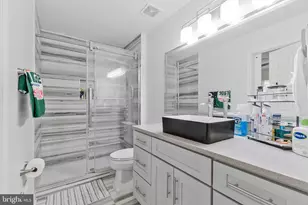 43612 Winthrop Ct, Ashburn, VA 20147 - Photo 16