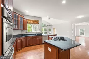 175 Alpine Dr SE, Leesburg, VA 20175 - Photo 16
