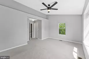 21676 Calamary Cir, Sterling, VA 20164 - Photo 36