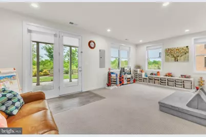 23575 Hopewell Manor Terrace, Ashburn, VA 20148 - Photo 10