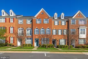 23430 Madison Heights Terrace, Ashburn, VA 20148 - Photo 2