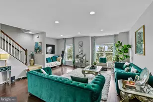 21077 Ashburn Heights Dr, Ashburn, VA 20148 - Photo 4