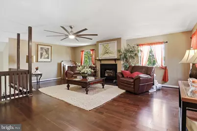 211 Keyes Court, Sterling, VA 20164 - Photo 12