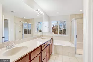 24803 Mason Dale Terrace, Chantilly, VA 20152 - Photo 22