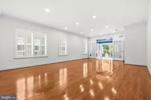 44394 Oakmont Manor Square, Ashburn, VA 20147 - Photo 4