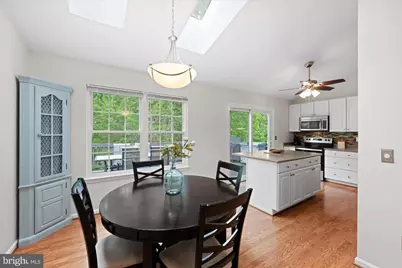 27 Brinks Court, Sterling, VA 20165 - Photo 10