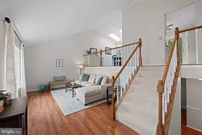27 Brinks Court, Sterling, VA 20165 - Photo 2