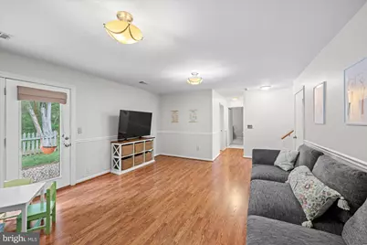 27 Brinks Court, Sterling, VA 20165 - Photo 22
