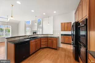19988 Hazeltine Pl, Ashburn, VA 20147 - Photo 24