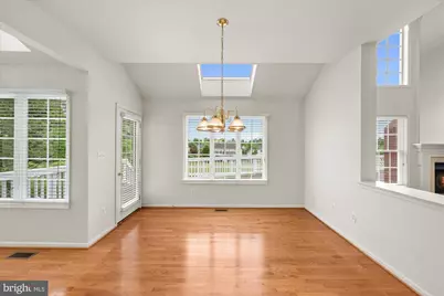 19988 Hazeltine Place, Ashburn, VA 20147 - Photo 18