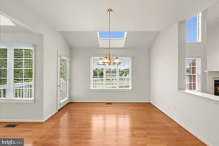 19988 Hazeltine Pl, Ashburn, VA 20147 - Photo 18