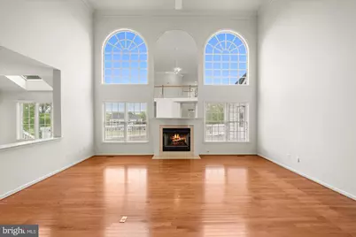 19988 Hazeltine Place, Ashburn, VA 20147 - Photo 14