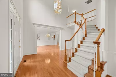 19988 Hazeltine Place, Ashburn, VA 20147 - Photo 8