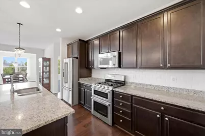 12104 Sunflower Field Place, Lovettsville, VA 20180 - Photo 24