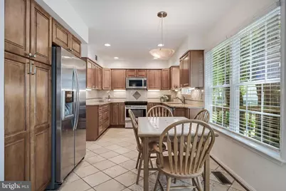 24 Newland Court, Sterling, VA 20165 - Photo 14