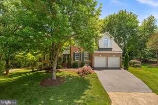 20460 Swan Creek Ct, Sterling, VA 20165 - Photo 4