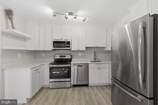 100 Marcum Ct, Sterling, VA 20164 - Photo 10