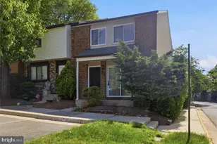 100 Marcum Ct, Sterling, VA 20164 - Photo 2