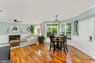 25504 Heathfield Cir, Chantilly, VA 20152 - Photo 12