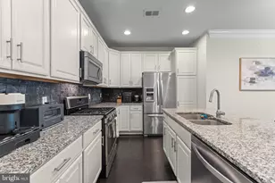 42831 Burrell Square, Ashburn, VA 20147 - Photo 16